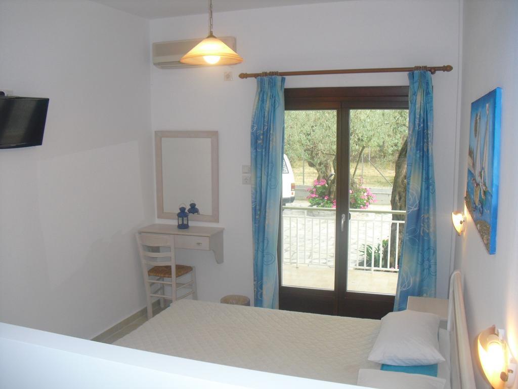 Guesthouse Irene Áfissos Ngoại thất bức ảnh